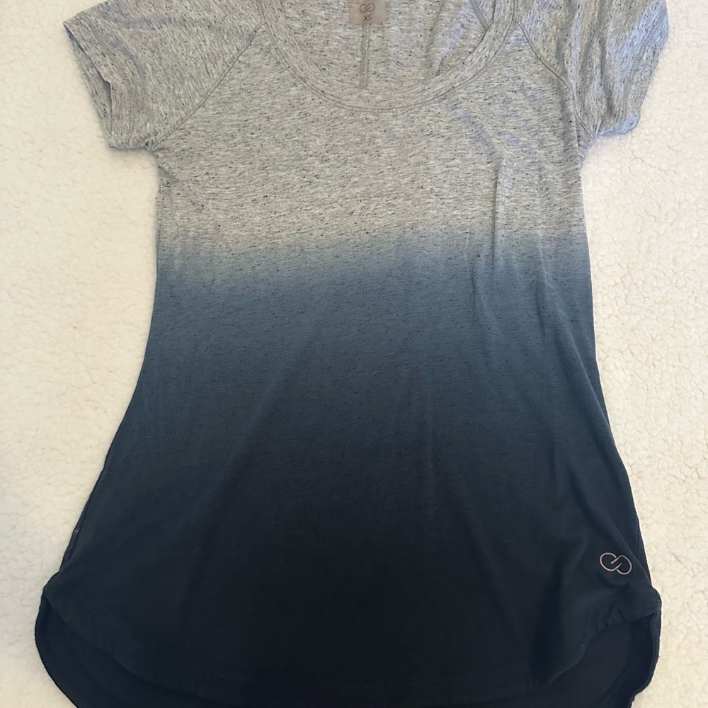 CALIA by Carrie Underwood Gray to Black Ombre Tee